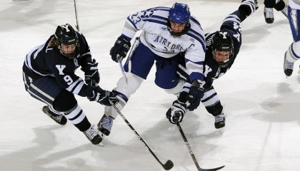 开云体育-当猛龙遇上骑士，拉梅洛用一场个人秀重新定义篮球艺术