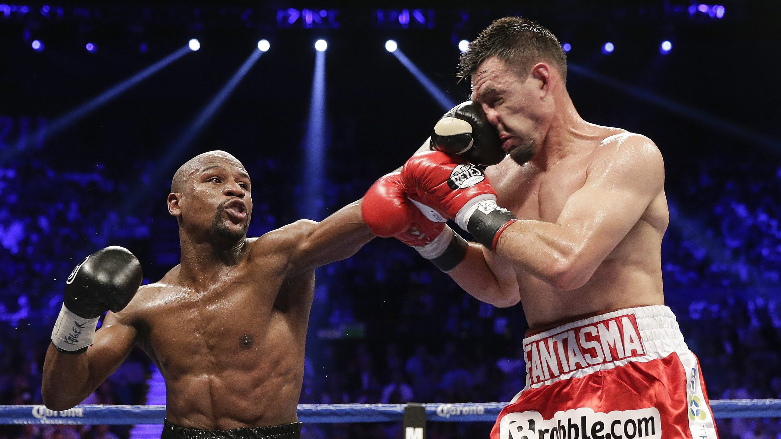 篮网强压浙江队，米切尔成为关键先生，当个人英雄主义照亮团队篮球的夜空