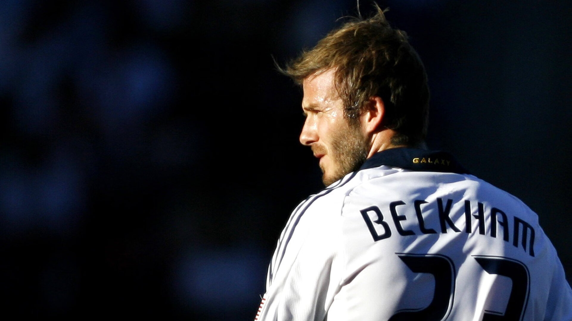 欧冠决赛之夜,黄喜灿末节接管比赛,改写亚洲足球史诗