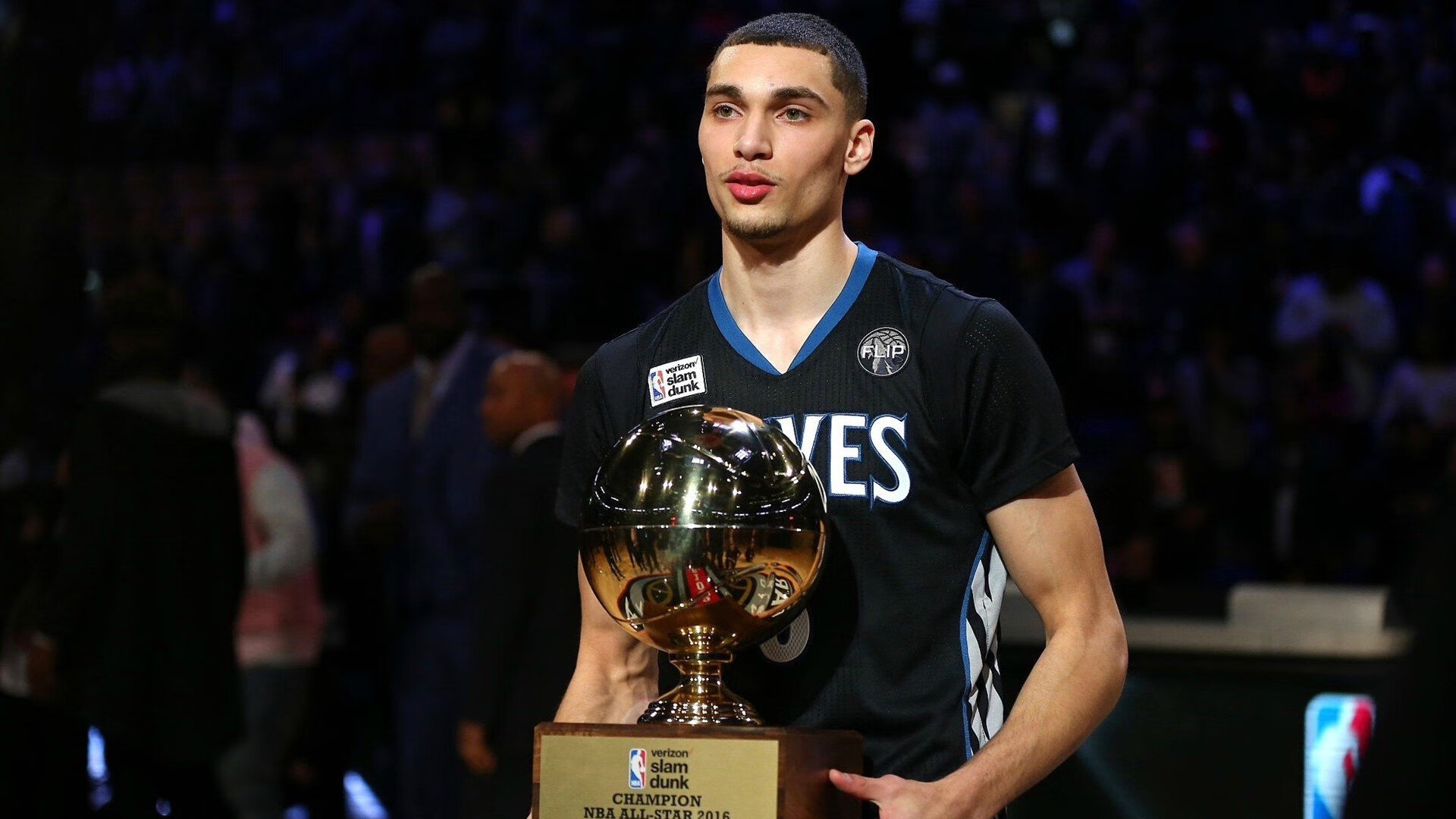 当塞维利亚险胜塞内加尔，一场错位的总决赛，与篮球世界的文化暗战